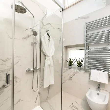 La Hotel Rome