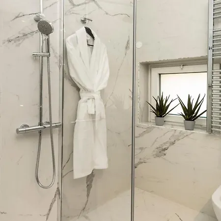 Hotel La 4*
