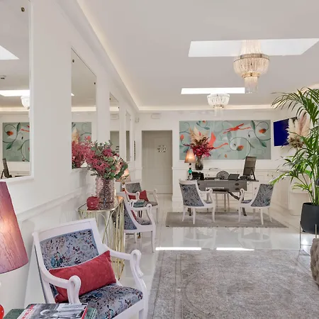 Hotel La 4*
